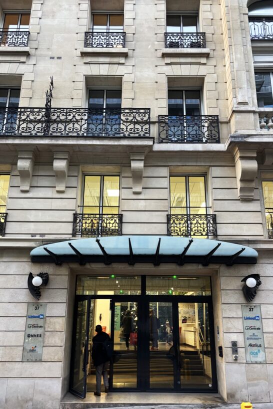 Façade du centre de santé au travail CIAMT Saint-Lazare Paris 8